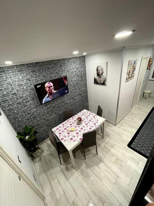 White House Spacca Napoli Naples Exterior photo