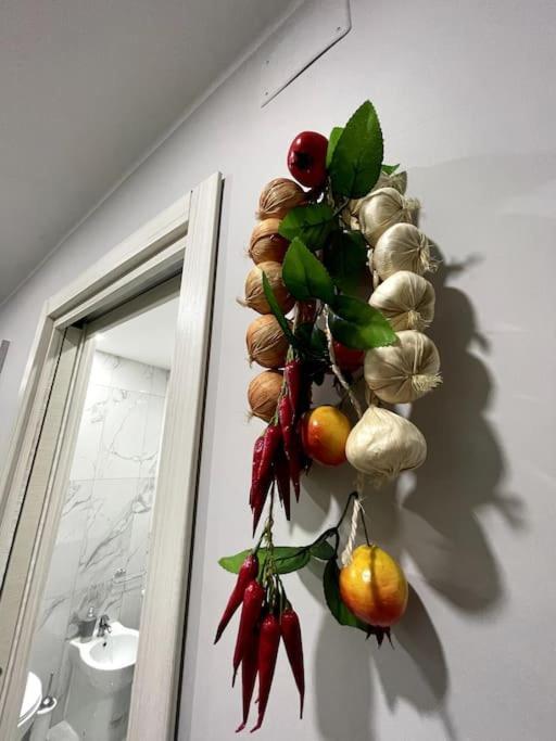 White House Spacca Napoli Naples Exterior photo